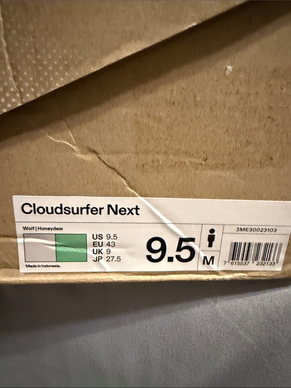On Cloud Men’s Running Shoes White with Mint Green Sole and Pink Branding - Picture 2 of 7